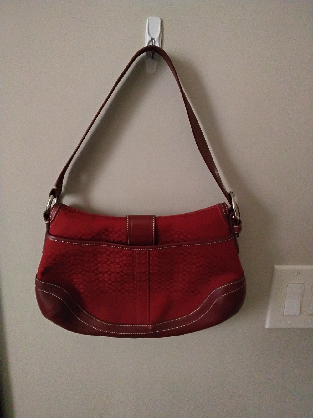 Coach Red Shoulder Bag with Buckle Detail - Picture 2 of 3